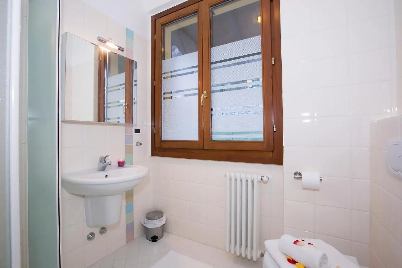 Residenza Regina Apartment Laglio Italy